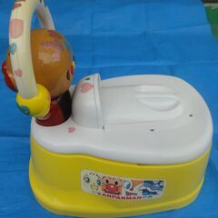 子供用便座とおまるの画像