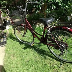 自転車　ママチャリ　２４インチ　色：ワインレッドの画像