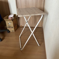 【値下げ】折りたたみテーブルの画像