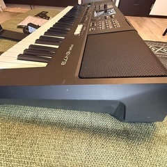 YAMAHA PSR E473 キーボードの画像