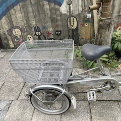 【5560】大人用三輪車　ブリヂストン　前18・後16インチ　33,600円（防犯・税込）の画像
