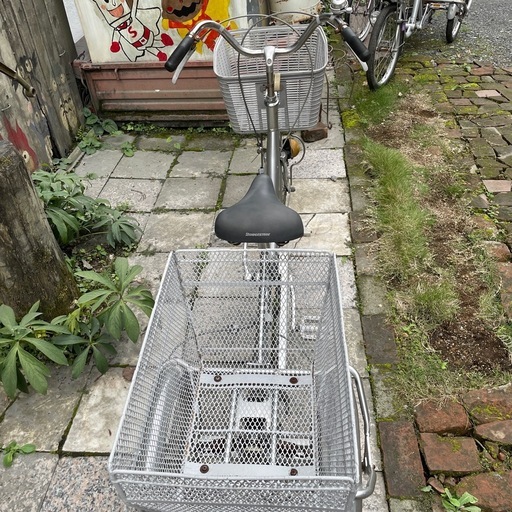 【5560】大人用三輪車　ブリヂストン　前18・後16インチ　28,100円（防犯・税込）