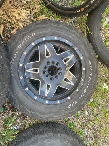 値下げ！FUEL 17インチ 9Jタイヤホイールセ 