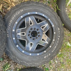 FUEL 17インチ 9Jタイヤホイールセ
の画像