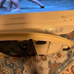 (松戸市周辺配送します)東芝 19型デジタル液晶テレビ 19RE1 ホワイト の画像