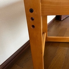 椅子　木製　高さ調整可能　の画像