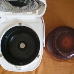 Panasonic　パナソニック　炊飯器　IH炊飯ジャー　SR-HB103-W　5.5合炊　 2013年式の画像