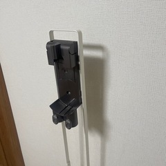 山崎実業 YAMAZAKI 3559 [コードレスクリーナースタンド プレート ホワイト]の画像