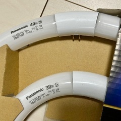 新品　蛍光灯　30形　40形　パナソニック　照明　パルック　リビング　キッチン　ライトの画像