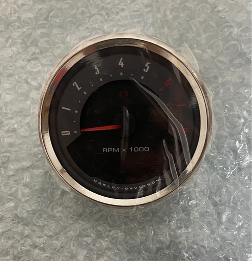 【新品未使用】ハーレー純正タコメーター　70900729B