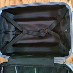 キャリーケース（２キー🔑付）今月末までのお取引ですの画像