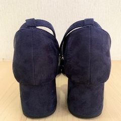 パンプス セパレート ストラップ ネイビー 紺の画像