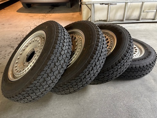 ジムニー使用　タイヤホイールセット
