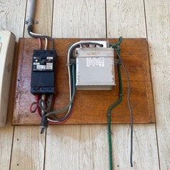 電気工事や家電の修理(直せるか、買うべきくなどの判断含めて)