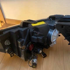 デリカD5ベッドライト左右の画像