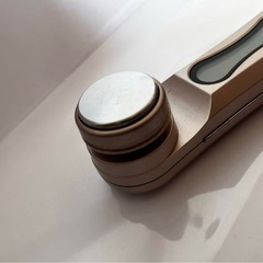 ESTENAD 美顔器 ゴールド デジタルの画像