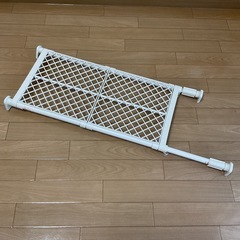 突っ張り棚　ニトリ