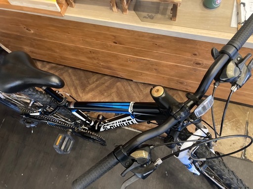 【前後タイヤ・チューブ新品！】フロントサスペンション付き　3×7速　26インチMTB ブラック