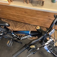 【前後タイヤ・チューブ新品！】フロントサスペンション付き　3×7速　26インチMTB ブラックの画像