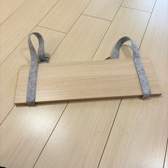 壁掛けシェルフの画像