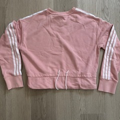 adidas スウェットの画像