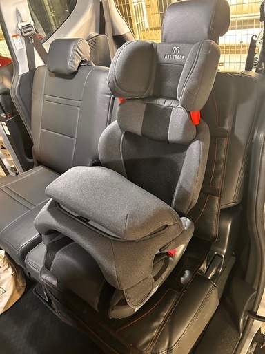 エールベベ・サラット 3ステップクワトロプレミアムW