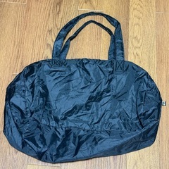 adidas ナイロンボストンバックの画像