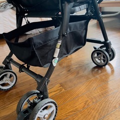 コンビベビーカーの画像
