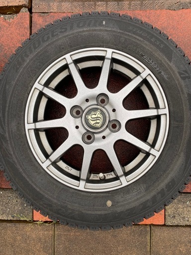 145/80r13 スタッドレスタイヤBRIDGESTONE BLIZZAK VRX2 