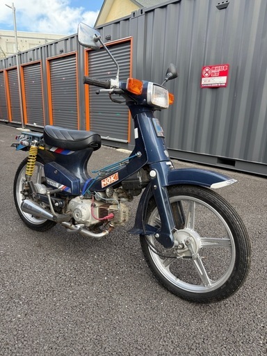 カスタムカブ90 ホイール 角目 カスタムカブ90 ホイール 角目 カスタム