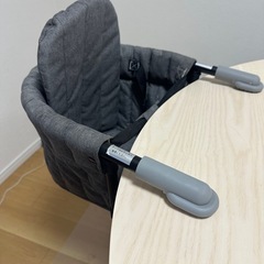 ベビーチェア　トレー付きの画像