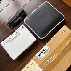超小型パソコン　FMV LOOX U50WNの画像