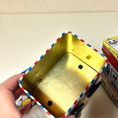 アンパンマンミュージアムの空き缶の画像