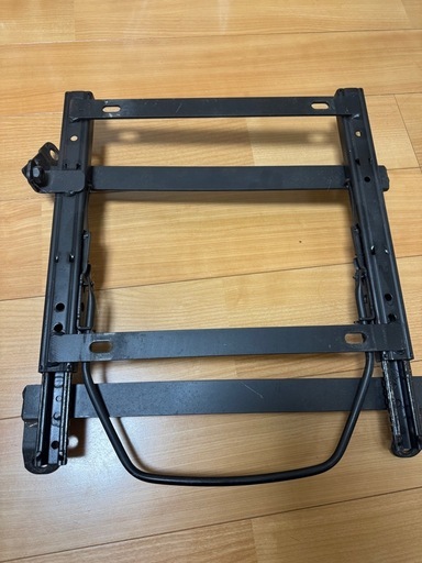 ハトプラ　c35 er34 シートレール　BRIDEタイプ　助手席用