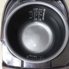 【JM786】ZOJIRUSHI 象印 IH炊飯ジャー 炊飯器 極め炊き 5.5合炊き NP-VJ10 ブラックの画像