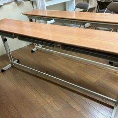３人掛けスチール製学習机　あげます