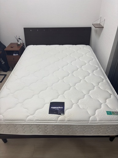 フランスベッドダブル