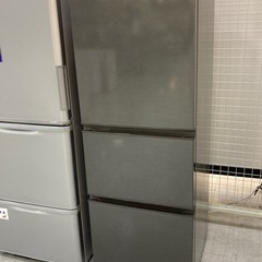 取りに来れる方限定！Hisense(ハイセンス)の3ドア冷蔵庫です！の画像