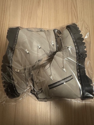 RICK OWENS×Dr.Martensプレ値20万円