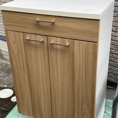チェスト　キッチン収納　食器棚　木製