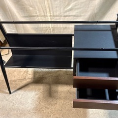 ガラステーブルの画像