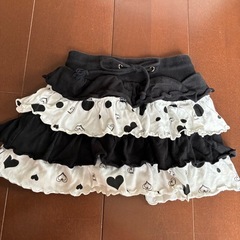 ハート✖️ふりふりスカート　110センチ