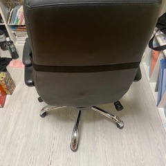 ハイバックチェア引き取り限定の画像