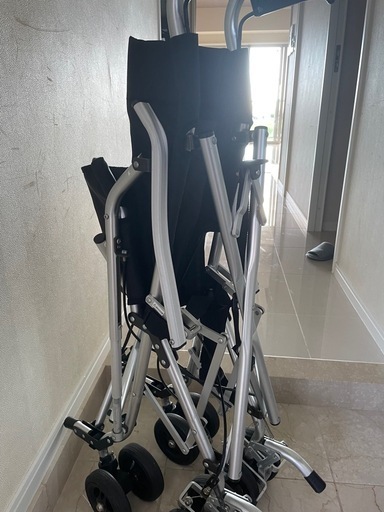 介助式軽量アルミ車椅子