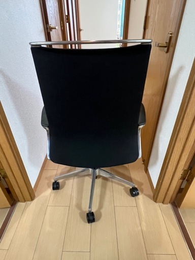 【定価10万‼️】オカムラ　チェア
