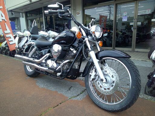 NO.5420　ドラッグスター２５０　ＶＧ０２Ｊ　空冷４サイクルＶツインエンジン　バックレスト付きシーシーバー　ブラック　☆彡