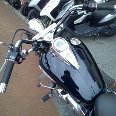 NO.5420　ドラッグスター２５０　ＶＧ０２Ｊ　空冷４サイクルＶツインエンジン　バックレスト付きシーシーバー　ブラック　☆彡の画像