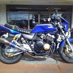 NO.5423　ＣＢ４００ＳＦＶーＳＰＥＣⅡ　ＶＴＥＣエンジン　ストライカーマフラー　タックロールシート　ビキニカウル付き　ブルースペンサーカラー　☆彡の画像