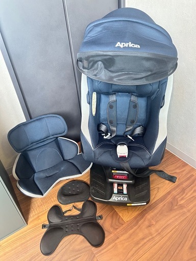 人気◆アプリカ　クルリラ◆チャイルドシート【ISOFIX】新生児用シート付き