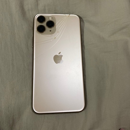 iPhone11プロ　256GbB